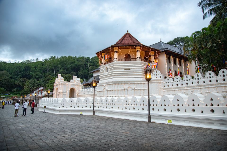 Day 2 : Sigiriya - Kandy